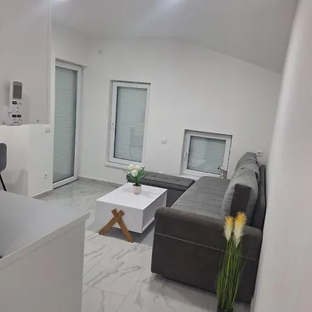 Centar Апартаменты